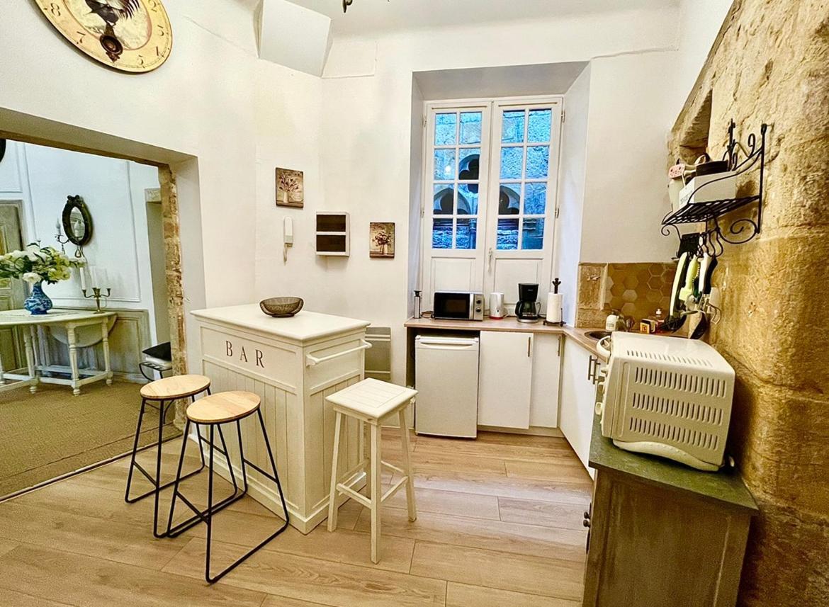 Caporizon-sarlat L'elegance-t2 Plein Centre Cite Medievale